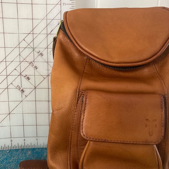 Frye Benchcrafted Genuine Brown Leather Backpack Mini Sling Purse - Picture 5 of 8